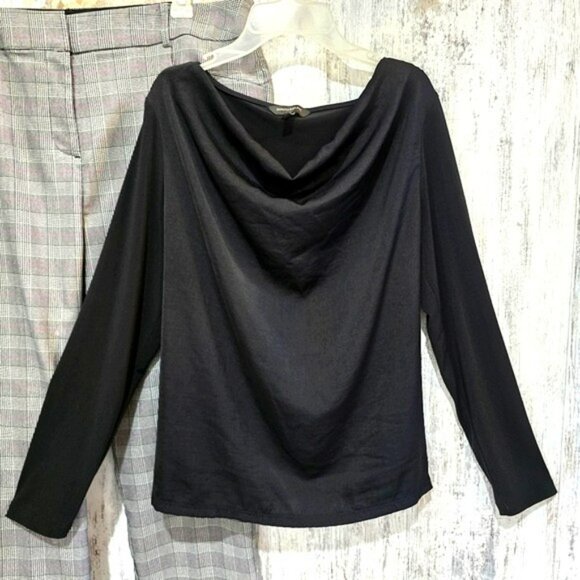 Banana Republic Women's Blouse Size Medium Black Cascading Neckline Long Sleeves - Picture 12 of 12